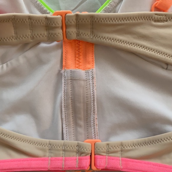 NWOT Victoria’s Secret Swim Top M - Picture 4 of 7